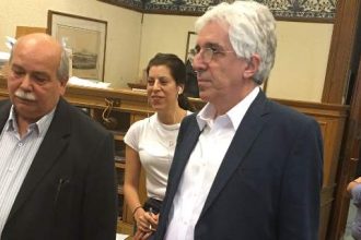 Συνάντηση Βούτση, Παρασκευόπουλου με τη μητέρα του Παύλου Φύσσα για δίκη της ΧΑ