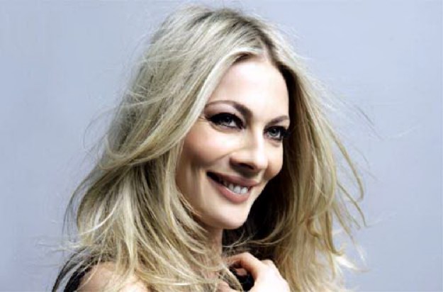 Σμαράγδα Καρύδη: Δεν κάνω μπάνιο με κόσμο, δεν θέλω να με κοιτάνε