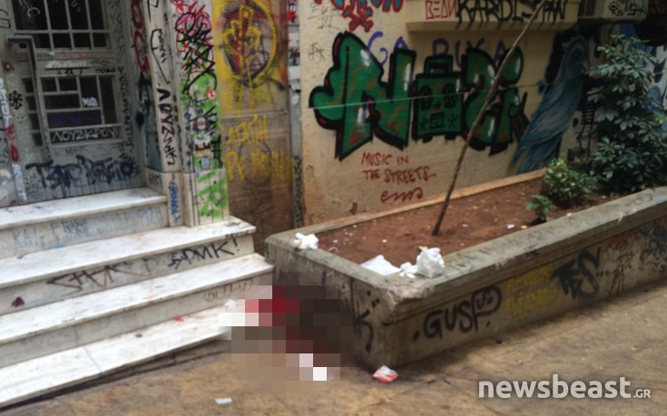 Εξάρχεια: Εξέπνευσε ο άνδρας που πυροβόλησαν κουκουλοφόροι