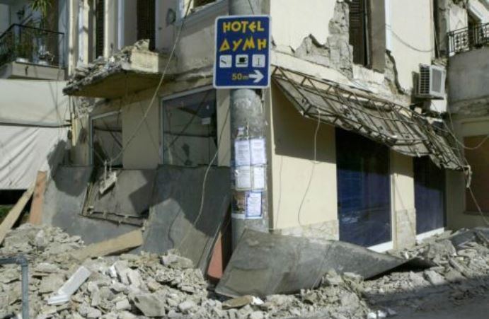 Επιστολή του Εμπορικού Συλλόγού Δύμης στον Πρωθυπουργό - Πέρασαν 8 χρόνια από τον καταστροφικό σεισμό