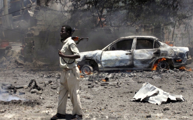 Τουλάχιστον τρεις νεκροί σε βομβιστική επίθεση σε ξενοδοχείο του Μογκαντίσου