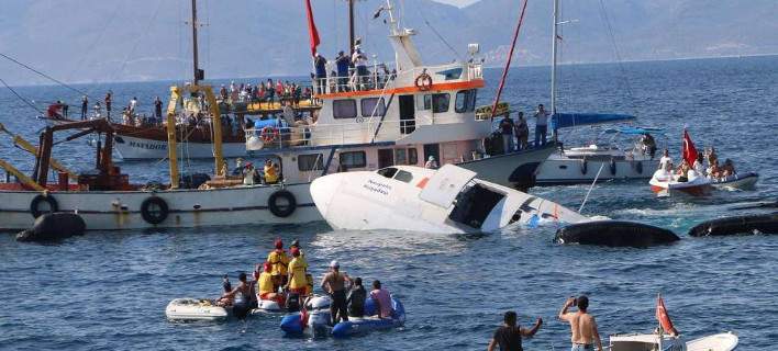 Οι Τούρκοι βύθισαν αεροπλάνο για να... προσελκύσουν τουρίστες