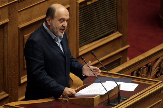 Αλεξιάδης: Τα φορολογικά εσοδα πάνε καλά, δεν θα χρειαστεί "κόφτης"