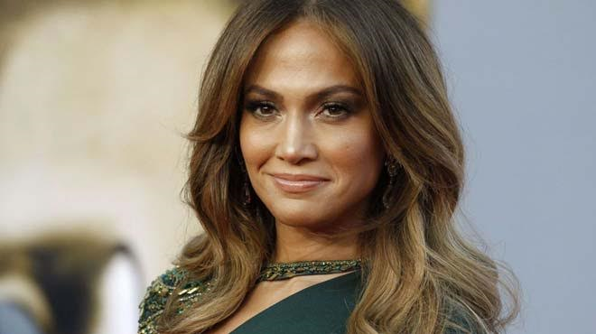 Τι κοινό έχουν η Κοκό Σανέλ με τη Τζένιφερ Λόπεζ και το Νίκο Κακλαμανάκη;