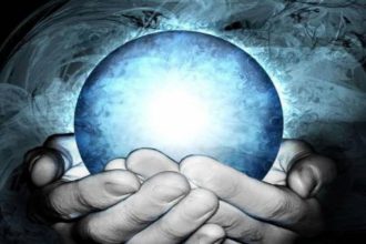 Οι διάσημοι «κράχτες» του πασίγνωστου «μέντιουμ» που συνελήφθη