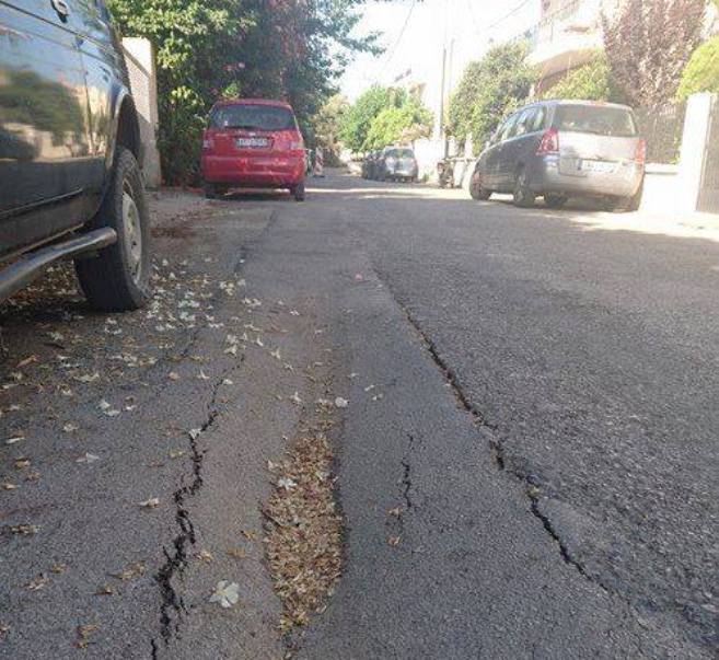 Πάτρα: Διαμαρτύρονται οι κάτοικοι για τις κακοτεχνίες στους δρόμους του Ρίου - Κίνδυνος για οχήματα και πεζούς - ΔΕΙΤΕ ΦΩΤΟΓΡΑΦΙΕΣ