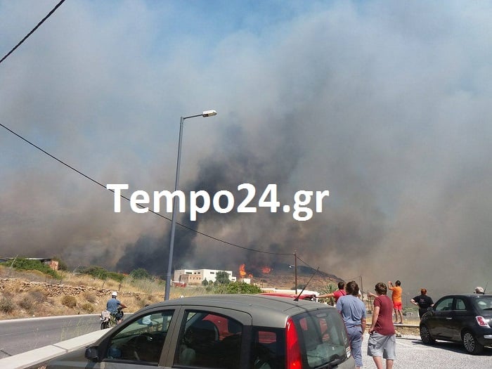 Μεγάλη φωτιά στην περιοχή Κίνι της Σύρου - Δείτε ΦΩΤΟΓΡΑΦΙΕΣ και ΒΙΝΤΕΟ από αναγνώστες του tempo24.gr (ΝΕΟΤΕΡΑ)