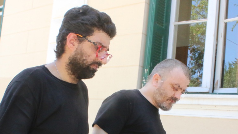 Ελεύθερος ο πα-ΤΕΡΑΣ που κακοποιούσε σεξουαλικά το παιδί του