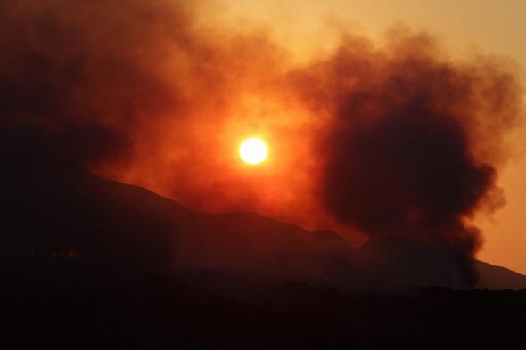 ΤΩΡΑ - Πατέρας και γιος συνελήφθησαν για τη φωτιά στη Σάμο