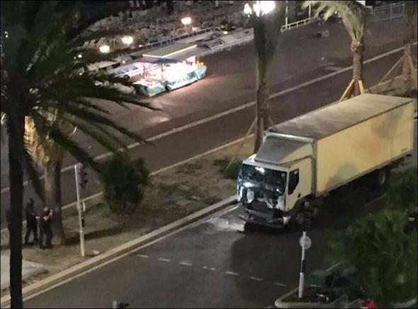 "Ραγίζει" καρδιές το σκίτσο για το μακελείο της Νίκαιας - Έχει γίνει viral - ΦΩΤΟΓΡΑΦΙΑ