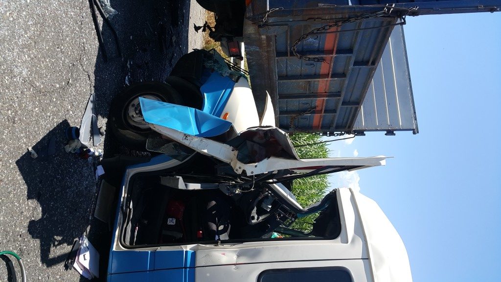 Αντιρρίου - Ιωαννίνων: 12 τραυματίες σε τροχαίο - Λεωφορείο έπεσε σε φορτηγό