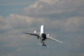 Κατέβασαν επιβάτη από πτήση προς το Ηράκλειο επειδή είχε τατουάζ του ISIS