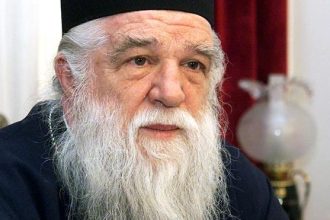 Αμβρόσιος: Πρόλαβε από "θαύμα" φωτιά στο Επισκοπείο - Αποδίδει το συμβάν σε πειρασμό του Διαβόλου