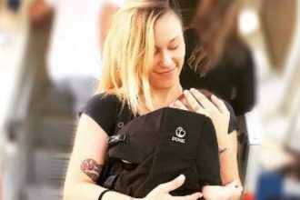 Αναστασοπούλου: Περιοδεύει παντού με την 4 μηνών κόρη της