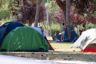 Δήμος Θεσσαλονίκης: Το κάμπινγκ στο ΑΠΘ είναι αυθαίρετο και ιδιαίτερα προβληματικό