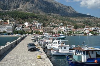 Αστακός: Σύγκρουση σκάφους με καράβι στο Πλατυγιάλι