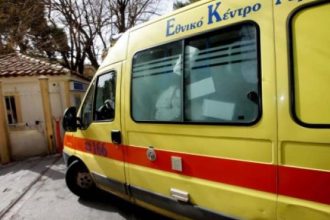 Καλάβρυτα: Η "οδύσσεια" ασθενή για την μεταφορά του στο Νοσοκομείο Αιγίου - Του έβαλαν νάρθηκα της Πυροσβεστικής!