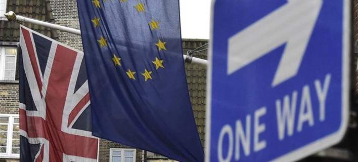 Αυστριακός ΥΠΟΙΚ στην Handelsblatt: Η Βρετανία δεν θα φύγει από την ΕΕ