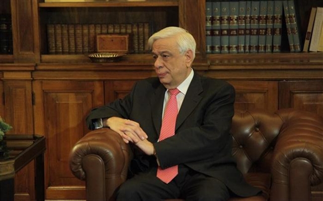 Το μήνυμα του Πρ. Παυλόπουλου για την 42η επέτειο της Μεταπολίτευσης - ΔΕΙΤΕ ΒΙΝΤΕΟ