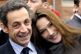 Κάρλα Μπρούνι: Αν με απατούσε ο Σαρκοζί θα του έκοβα...