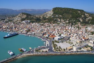 Ζάκυνθος: Άρχισαν τα απευθείας δρομολόγια από το Πρίντεζι στο νησί