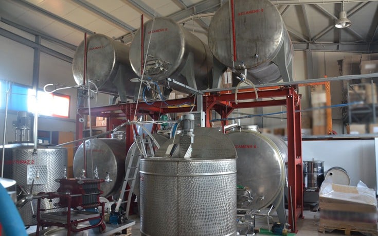 Κατασχέθηκαν τεράστιες ποσότητες λαθραίου αλκοόλ στην Ελλάδα - Ερχόταν από την Βουλγαρία - ΦΩΤΟΓΡΑΦΙΕΣ - ΒΙΝΤΕΟ