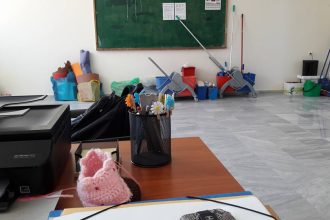 Δημόσιο ΙΕΚ Κάτω Αχαΐας: Σφουγγαρίστρες και κουβάδες στο ... γραφείο της διεύθυνσης - Εικόνα εγκατάλειψης λίγους μήνες μετά την ίδρυσή του! ΔΕΙΤΕ ΦΩΤΟΓΡΑΦΙΕΣ