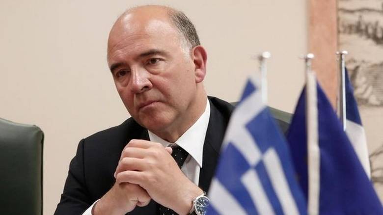 «Κόκκινη κάρτα» Μοσκοβισί για πλεονάσματα και τράπεζες