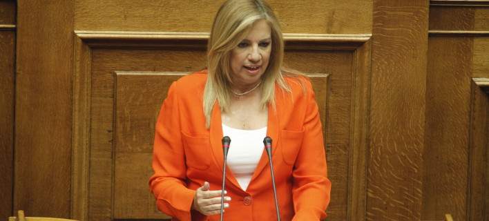 Φώφη σε Τσίπρα: Η ερωτική σας σχέση με τον λαό δεν είναι έρωτας, αποπλάνηση είναι