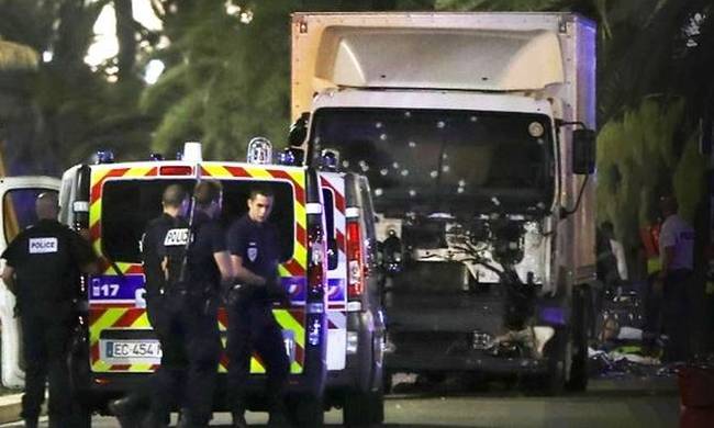 Το Ισλαμικό Κράτος ανέλαβε την ευθύνη για το μακελειό στη Νίκαια