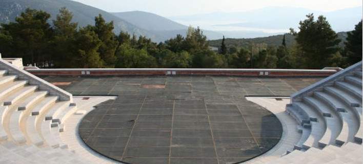 Εντυπωσιάζει το θέατρο Φρύνιχος στους Δελφούς