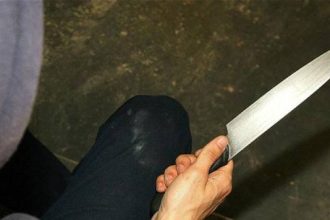 Αγρίνιο: Συνελήφθη 34χρονος με κουζινομάχαιρο και ναρκωτικά χάπια!