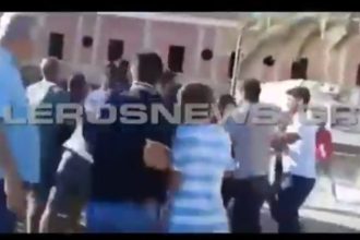 Η Ρούλα Κορομηλά με μαγιό