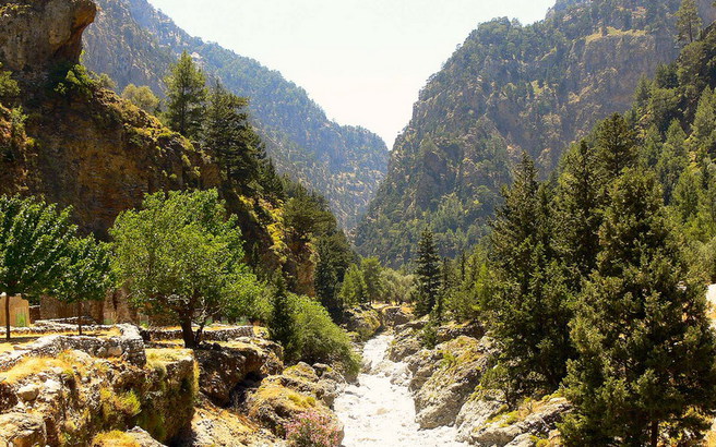 Τουρίστας τραυματίστηκε σε πεζοπορία στο φαράγγι της Σαμαριάς