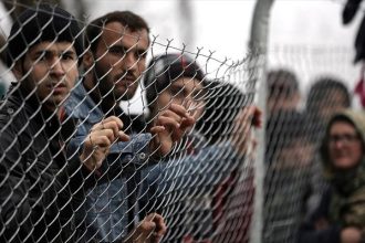 Mυτιλήνη: 13 συλλήψεις μεταναστών και προσφύγων - Επιχείρησαν να ταξιδέψουν με πλαστά έγγραφα