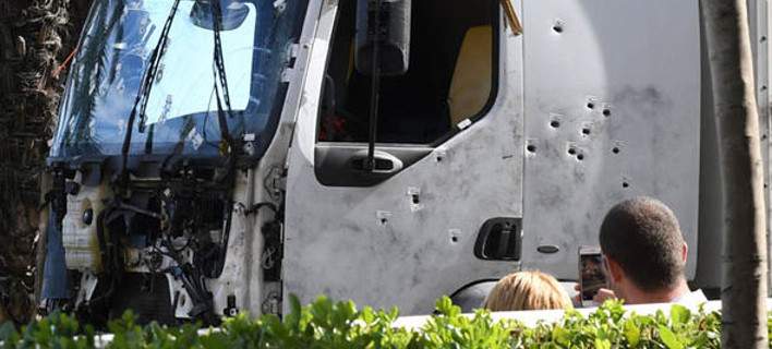 Το κινητό του μακελάρη της Νίκαιας «μίλησε» - Λάτρης των selfies, των καταχρήσεων και των σάιτ γνωριμιών