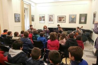 Αγρίνιο: Πιλότους και πυροσβέστες που τραυματίστηκαν στην προσπάθεια κατάσβεσης πυρκαγιών τιμά ο Δήμος