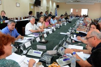 Πάτρα: Ομόφωνα το θέμα των καθαριστριών από το Δημοτικό Συμβούλιο