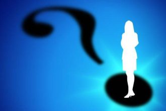 Ποιά παρουσιάστρια είπε "παίρνω το κουφάρι μου και πάω παραλία;"