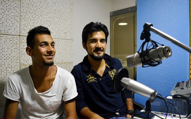 Διαδικτυακό ραδιόφωνο δημιούργησαν πρόσφυγες στην Αθήνα