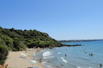 Πάτρα: Στο Καραμανδάνειο με χτυπήματα σε όλο της το σώμα 14χρονη που κινδύνευσε στην Σκαφιδιά