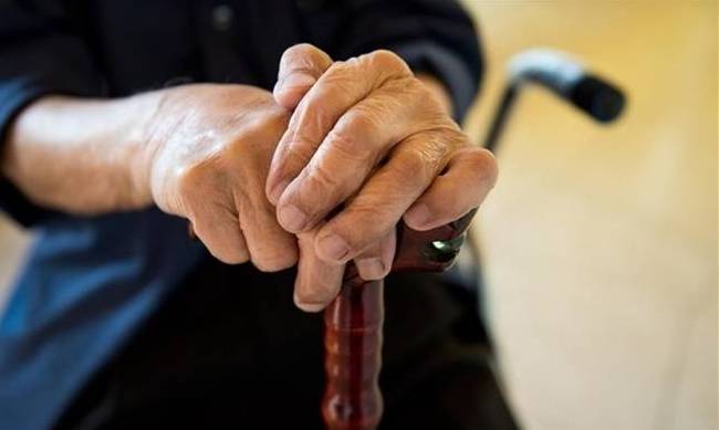 Καταργείται η παρακράτηση 6% για την υγεία για όσους χάνουν το ΕΚΑΣ