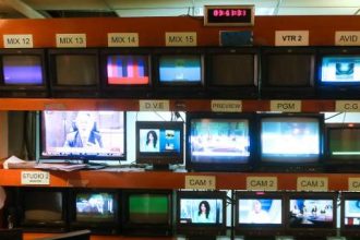 Επιστολή-φωτιά της Κομισιόν για το ραδιοτηλεοπτικό τοπίο