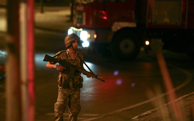 Απαγορεύτηκε η κυκλοφορία σε ολόκληρη την Τουρκία