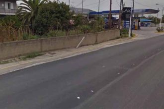 Αιγιάλεια: Ι.Χ κατέληξε σε μαντρότοιχο - ΦΩΤΟΓΡΑΦΙΕΣ