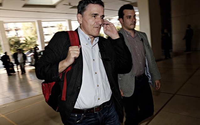 Επιστολή Τσακαλώτου στους δανειστές: Σταματήστε να παρεμβαίνετε στη νομοθεσία μας