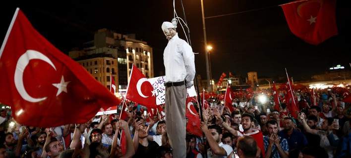 Τουρκία: 1.000 στρατιωτικοί παραμένουν άφαντοι