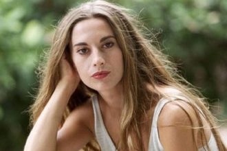 Γάμος για να υιοθετήσει