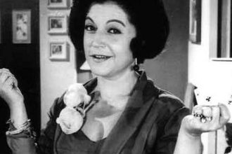 Απίθανη αποκάλυψη για τη Ρένα Βλαχοπούλου και τα... προφυλακτικά! - BINTEO