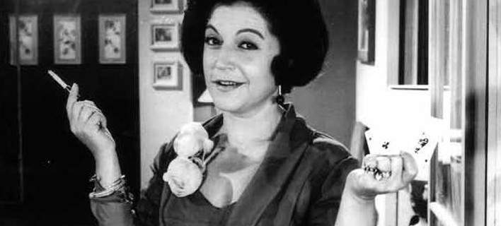 Απίθανη αποκάλυψη για τη Ρένα Βλαχοπούλου και τα... προφυλακτικά! - BINTEO